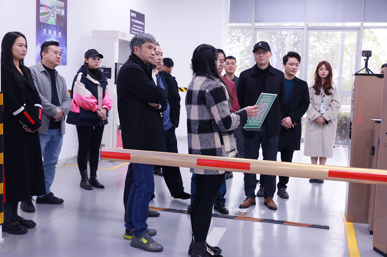 1676622174209566.jpg 1676622174209566.jpg